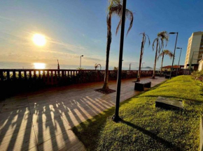 Condomínio pé na areia com lazer completo - PCD
